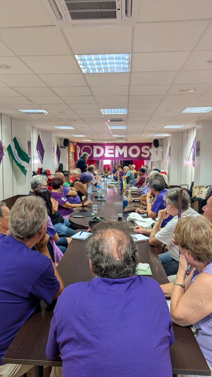Recuperarpodand's tweet photo. 𝗔𝗻𝘁𝗲𝗾𝘂𝗲𝗿𝗮-𝗜𝗜 : Somos much@s + avanzando, creciendo y contribuyendo. 
𝙂𝙧𝙖𝙘𝙞𝙖𝙨 a las aportaciones de "Fila 0" y a quien no pudo ir y confirmó su apoyo.
En este positivo debate nos marcamos nuevos objetivos y se reafirmó el compromiso de #RecuperarPodemosAndalucía https://t.co/lHzephMWmC
