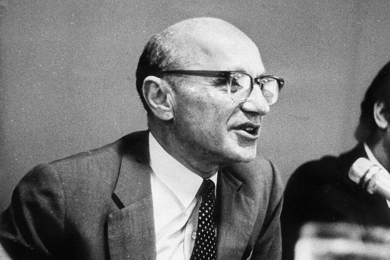 MiltonFriedmanW's tweet photo. “You cannot simultaneously have a welfare state and free immigration.”

— Milton Friedman https://t.co/S5iebJZOB6