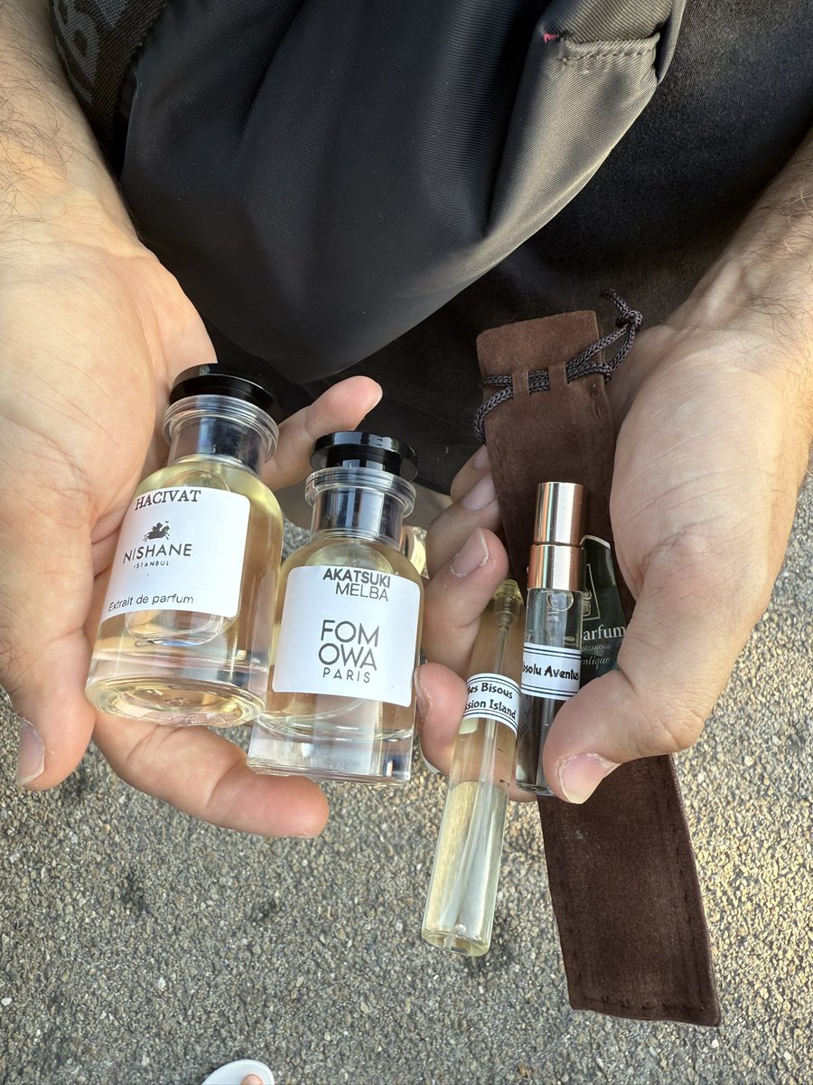 nishparfumm's tweet photo. Voici à quoi ressemble mes décante dans le format 30 ml 📸 : 

Catalogue de la liste de décantage disponible en privé 📩 https://t.co/x7zVgP12Gh