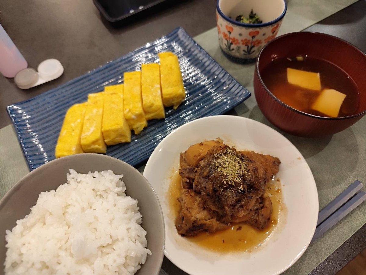 Sakochu510's tweet photo. 飯炊き女ならぬ飯炊き男として頑張らせていただいております。
エンゲル係数上がって仕方ねぇな？？ https://t.co/1PFFv9SPKB
