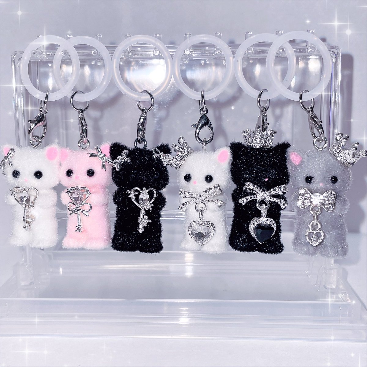 ADONIS__shop's tweet photo. ⋆𐙚 ̊.フロッキーめじるしアクセサリー⋆𐙚 ̊.

ふわふわねことキラキラチャームが可愛すぎる…🎀🐈‍⬛ https://t.co/PbEgorHDR0