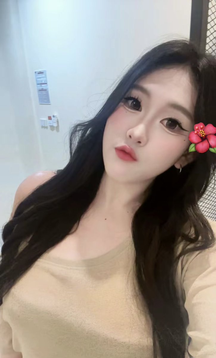 NADIAgmge's tweet photo. Hiiiiiii 🌧️

#ร้อยเอ็ด 
#ร้อยเอ็ดในเมือง https://t.co/X25p4x5CUe