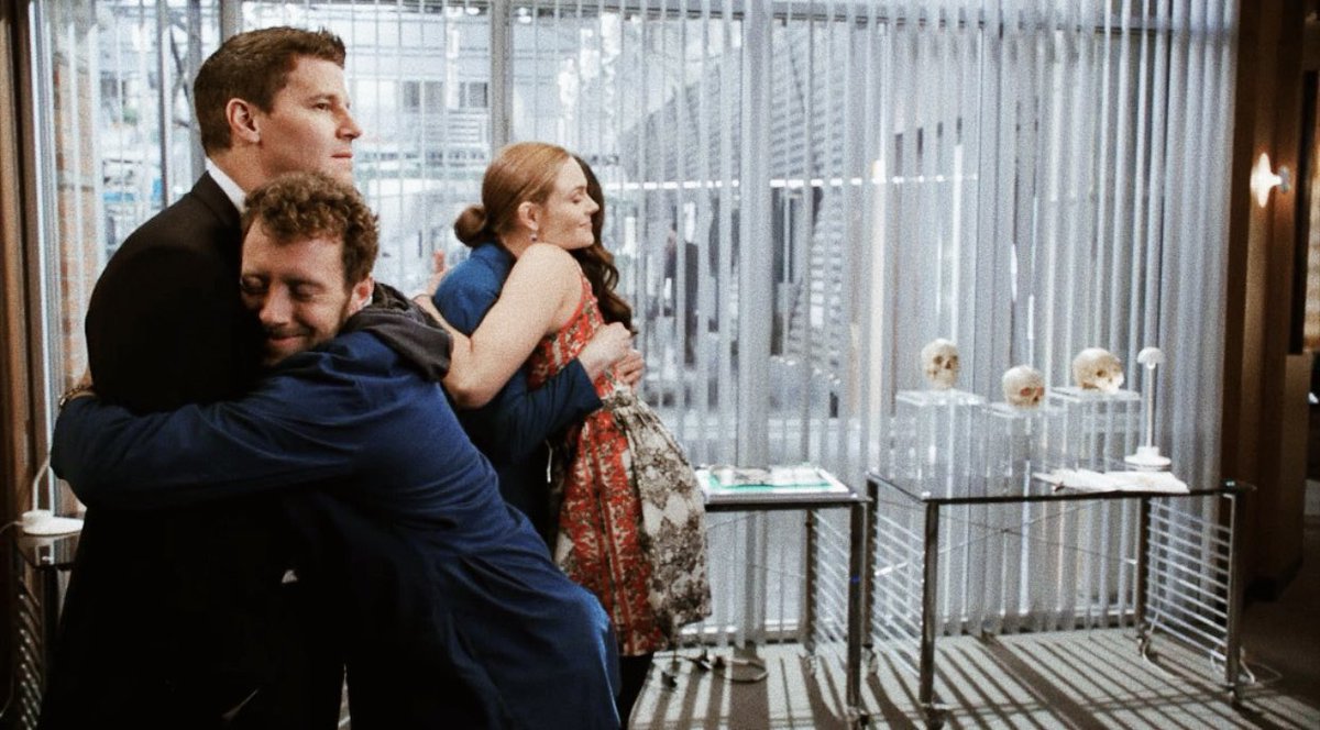 ameliaxchenford's tweet photo. happy 21st birthday bones! so beyond glad i decided to press play and experienced the joy, heartache and fulfilment that this show brings. you are so loved by me ♥️ https://t.co/IuR2N7uFEt