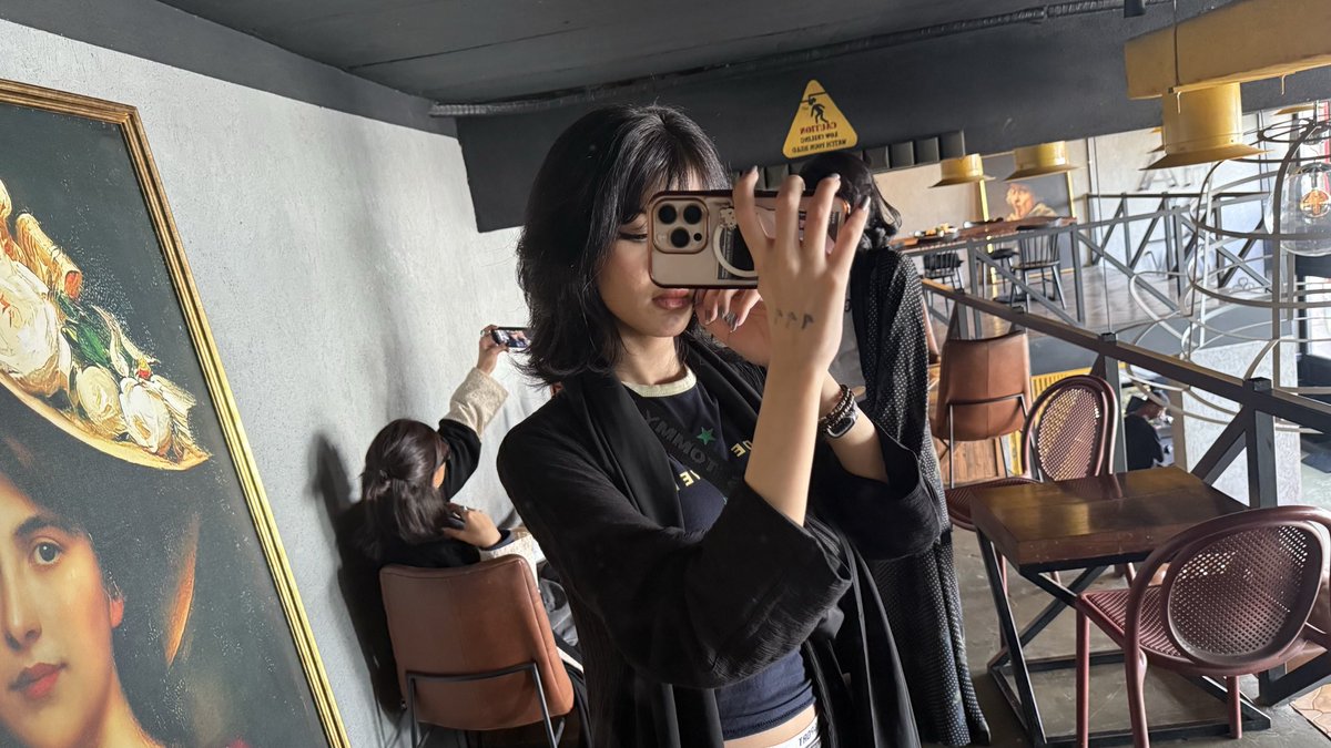 Canluneaa's tweet photo. #she looks like a goddess https://t.co/1xivI9U0S3