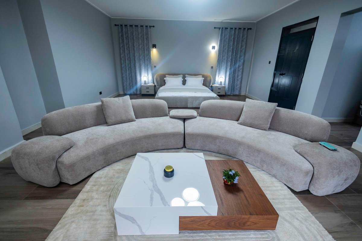 utoppian's tweet photo. Your perfect escape for relaxation and quality time.
Make it memorable at Utopian Airbnb, Mbarara.

Book: https://t.co/IrMs0BhdfH
📞 +256 761 430 341 https://t.co/48VqpfNGfU