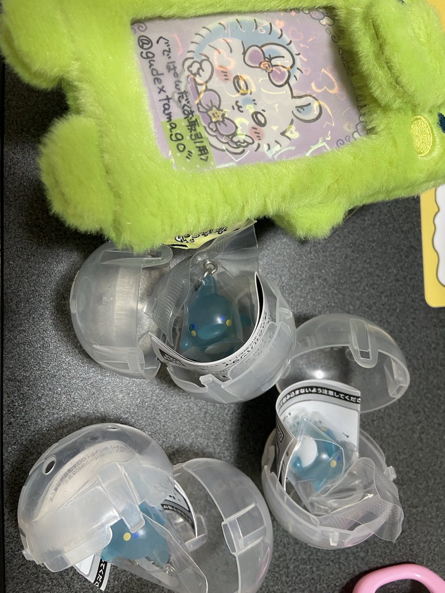 gudextamago's tweet photo. 【交換】
たまごっち めじるしアクセサリー Tamagotchi Paradise 

譲）いるかっち🐬🐬🐬

求）くちぱっち(別段のくちぱっちとも交換可能です。)

郵送交換希望。
よろしくお願いいたします。 https://t.co/xIlPBfxt0G