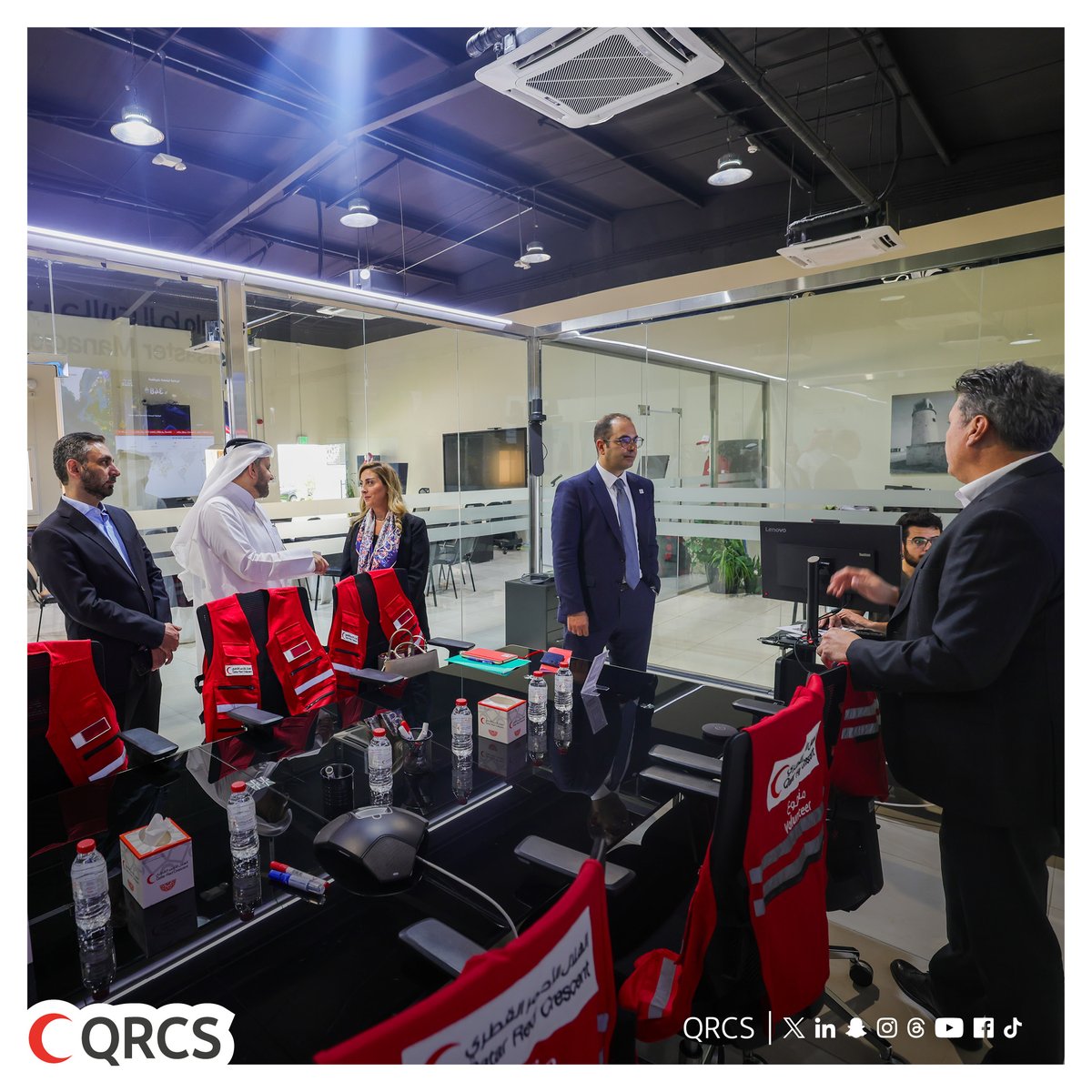 QRCS's tweet photo. Acting Secretary-General @abdullalqatan received Mr. Christopher Rassi, Under Secretary-General of @ifrc , to discuss ways to enhance cooperation and exchange expertise, contributing to the advancement of humanitarian work and the strengthening of institutional capacities. https://t.co/a6rbDKMokr