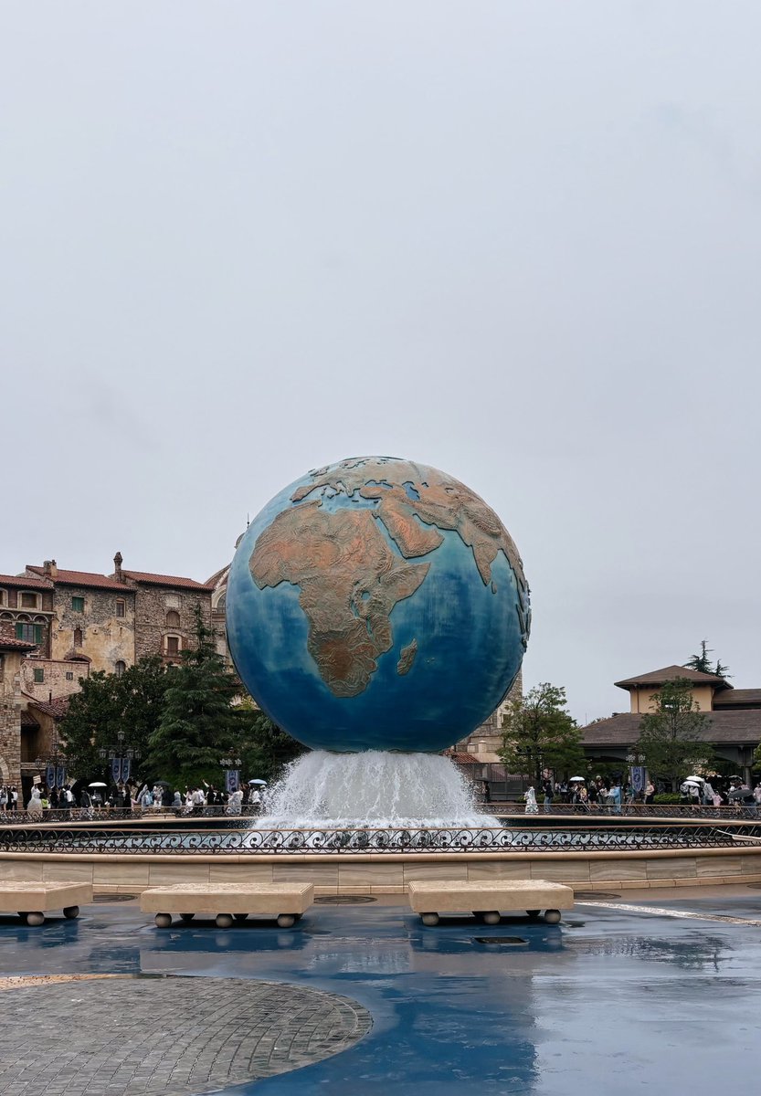 dlwlrma_____'s tweet photo. 🐭🛟🏰 https://t.co/puXPXZFdC3