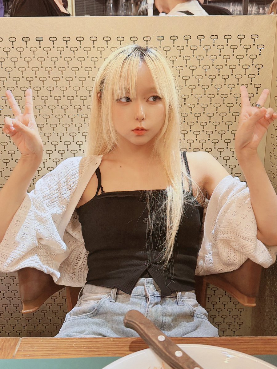 cnToppo's tweet photo. 何見てるんですか！💢 https://t.co/EIyI0ffumz