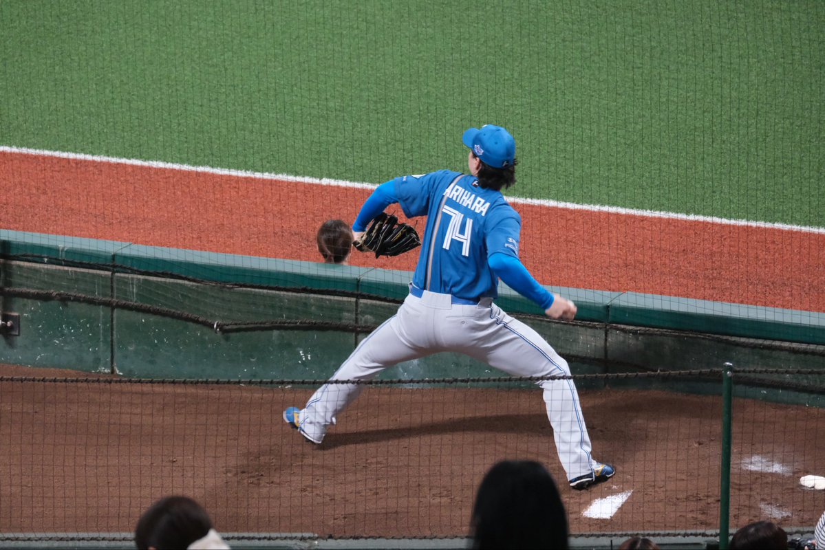 okiniirukami's tweet photo. 有原頼むぞー

#lovefighters https://t.co/29XvqCFTYd