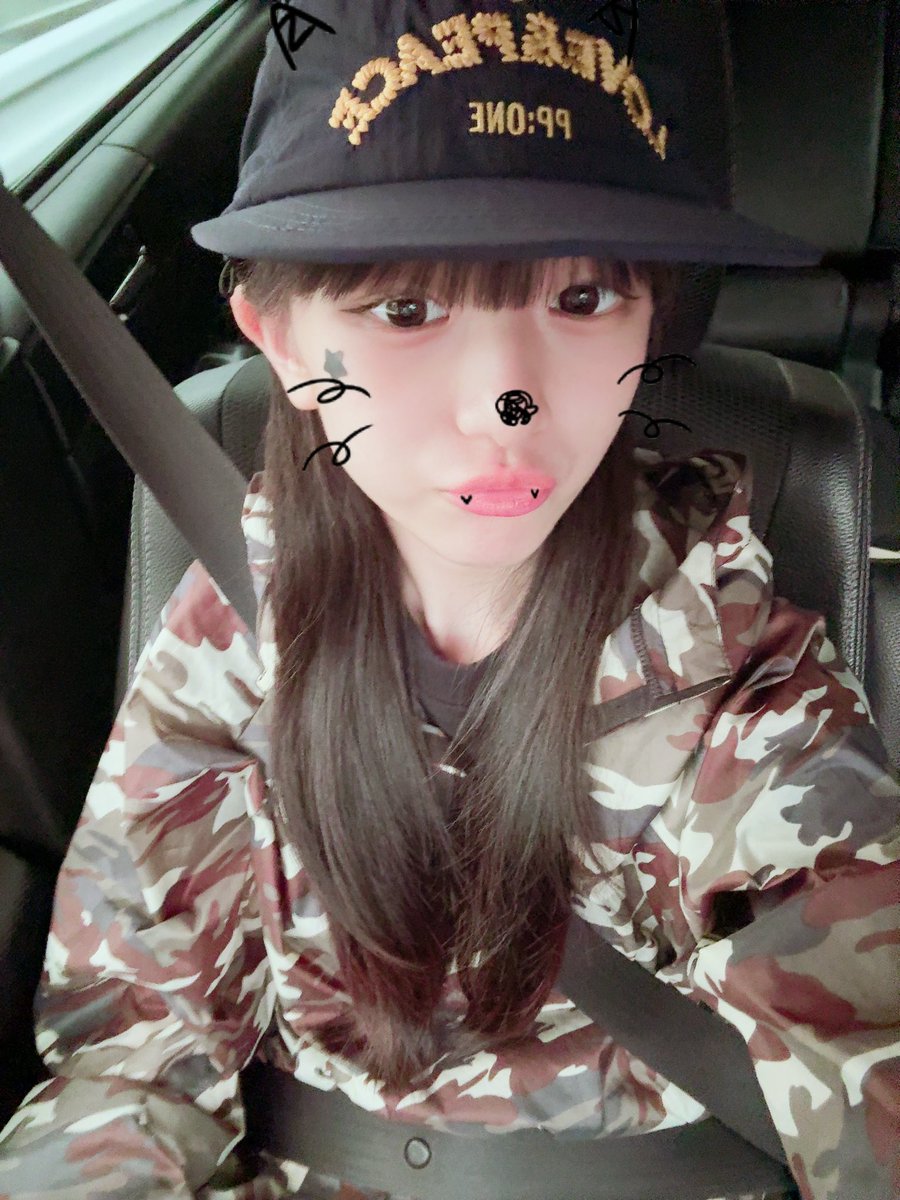 mayu_sopro_'s tweet photo. もう9月半ばなんだねはやいです
涼しくなってきて長袖着れるの嬉しい🤎
気温差で体調崩さないようにしてネ
まゆも気をつけます😷 https://t.co/sgxL0Lvpw1