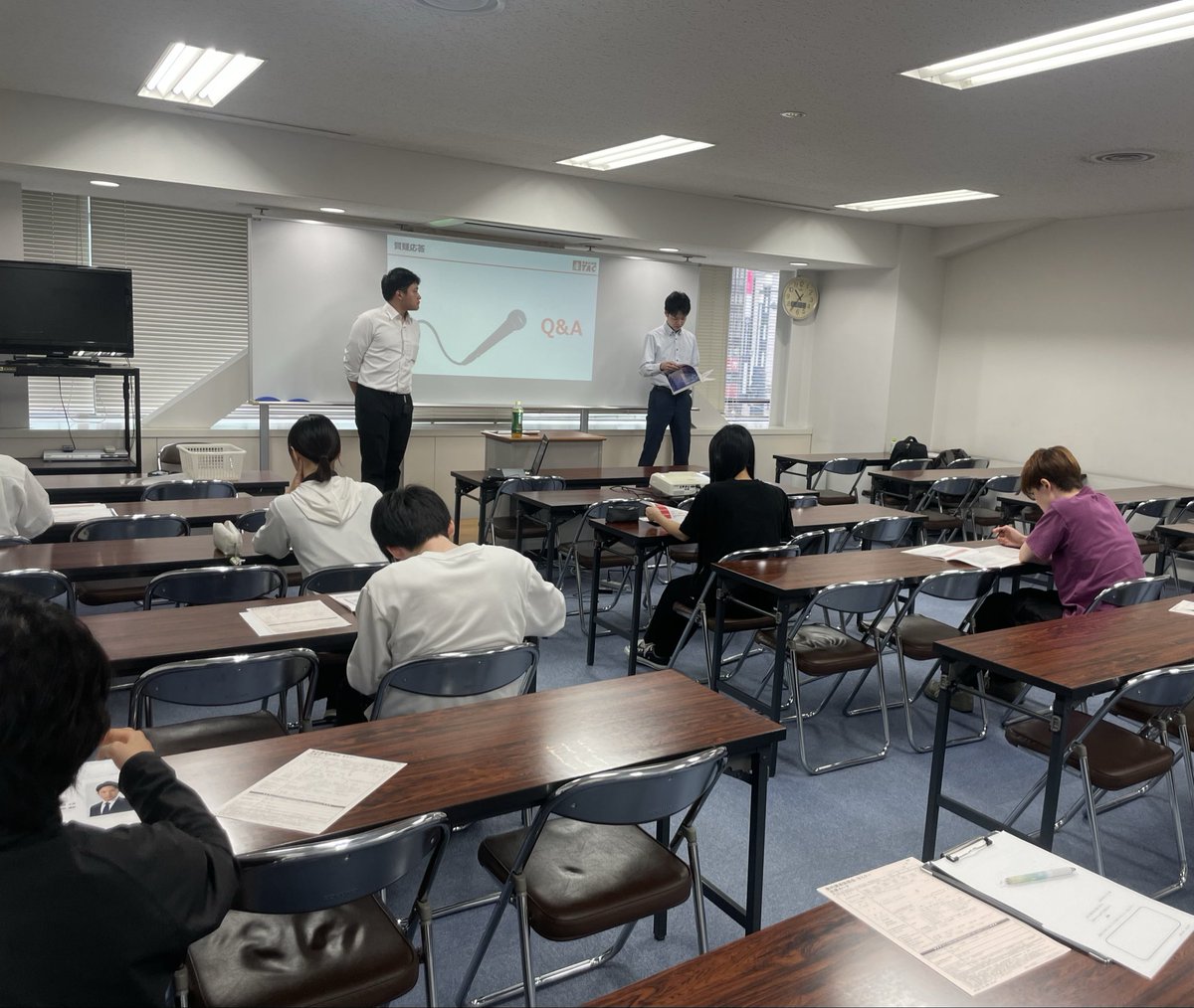 TAC67419344's tweet photo. #会計士 モチベ🆙セミナーを実施しました！
見事会計士試験に合格され監査法人でご活躍されている山崎さんと、TACでの会計士学習経験を生かし現在外資系コンサルで活躍中の阿川さんに貴重なお話しを聞かせて頂き、会計士受講生の皆さん大大満足のセミナーになりました☺️
ありがとうございました✨ https://t.co/KUnYHGy8d8