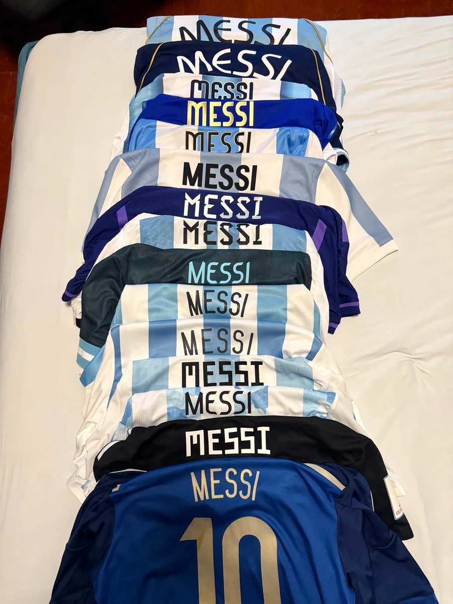 _kitsdo_7777's tweet photo. ¿Cuál es tu favorito? https://t.co/IfNB4SA7j0