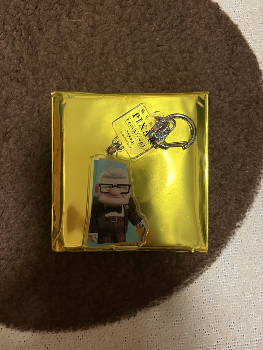 nd_sm1127's tweet photo. ピクサー展 ピクサーの世界展 グッズ
ランダムアクリルキーホルダー 交換

【譲】カールじいさん
【求】サリー ブー ロッツォ

郵送にて交換 https://t.co/ehky3XRSxB