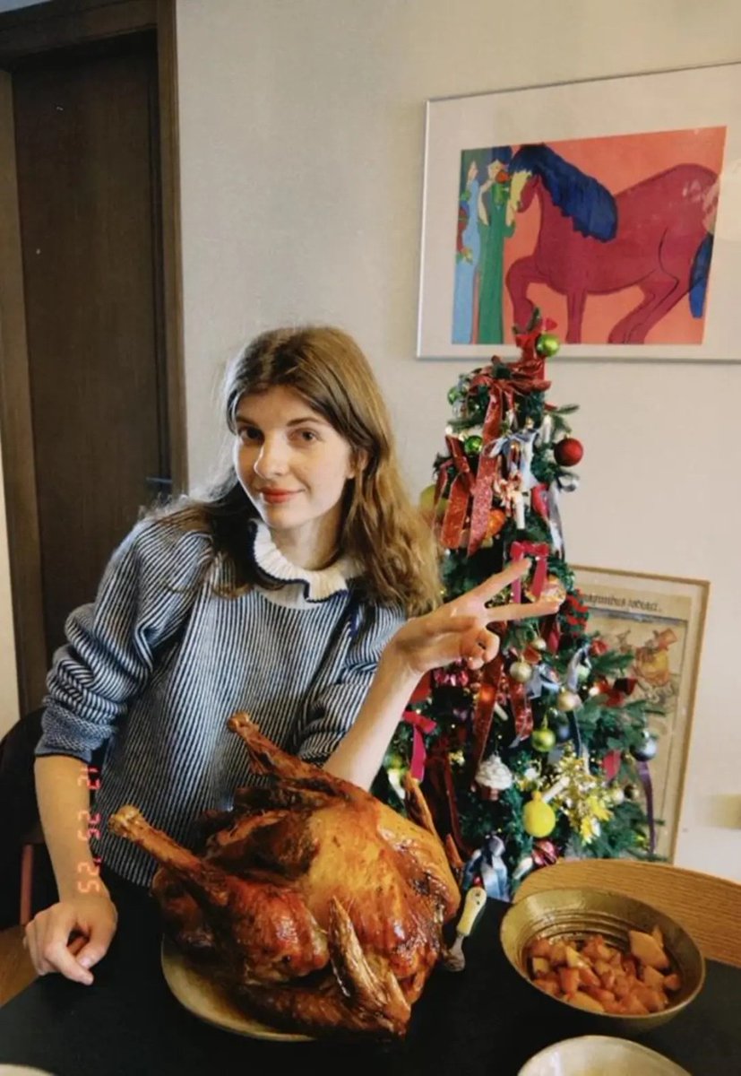 SusanRober46515's tweet photo. This holiday season, treat yourself to our special turkey feast—juicy, savory, and perfect for sharing with loved ones! https://t.co/ZWeW83inqZ