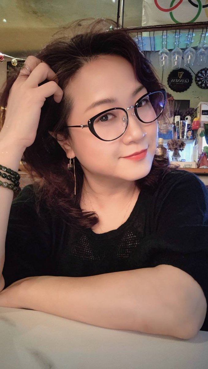 Stoff_L's tweet photo. 有没有人妻味？其实到年龄都会有需求，只是羞于主动，不知道谁会喜欢我这款。 https://t.co/crlGUf8ACf
