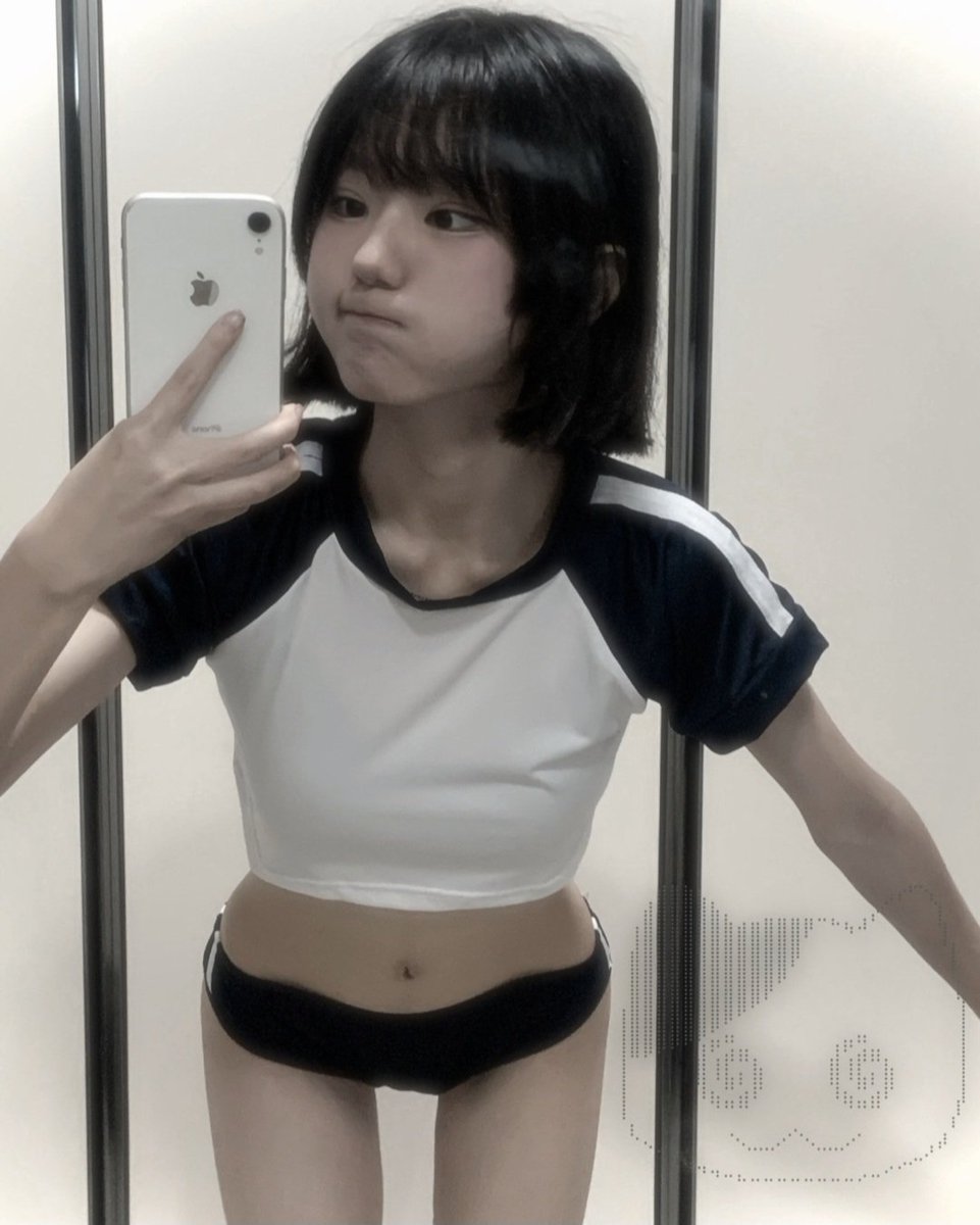 synnxel's tweet photo. 153cm 33kg https://t.co/bIYWQJwtPM