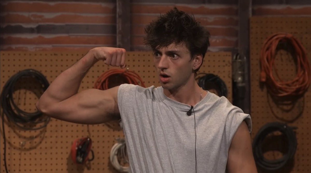 HannahHens27444's tweet photo. DREW GHEESLING #bb28 https://t.co/GQl0wiVFL9