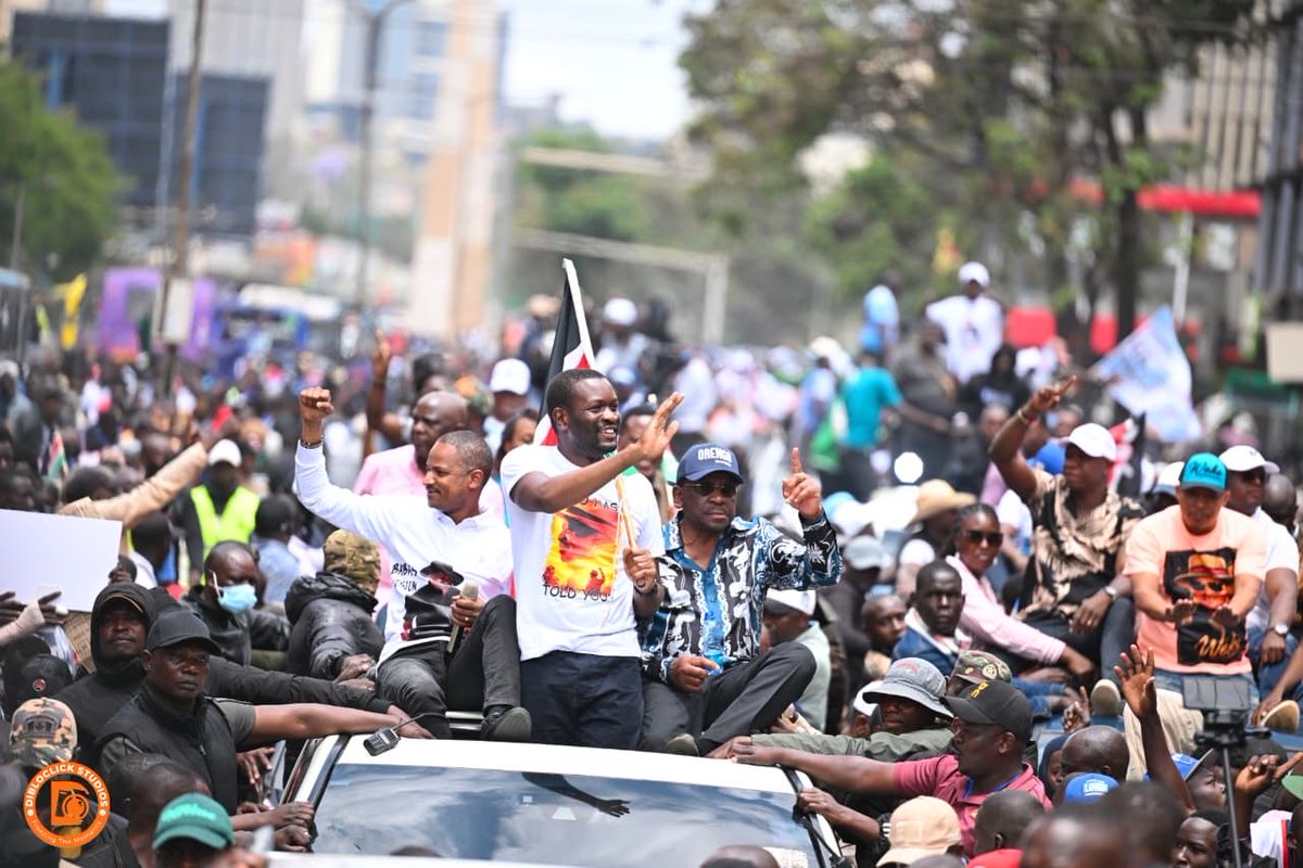 edwinsifuna's tweet photo. Making our way through the CBD…tumepita Marikiti tunakuja https://t.co/8CpW96VcM9