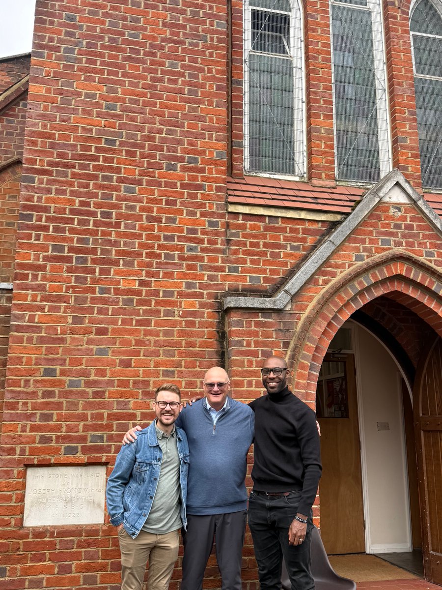 WillyRice's tweet photo. Preaching this morning at Grace Baptist in London. This church has planted more than 25 churches throughout London. https://t.co/ERZfWd4iA1