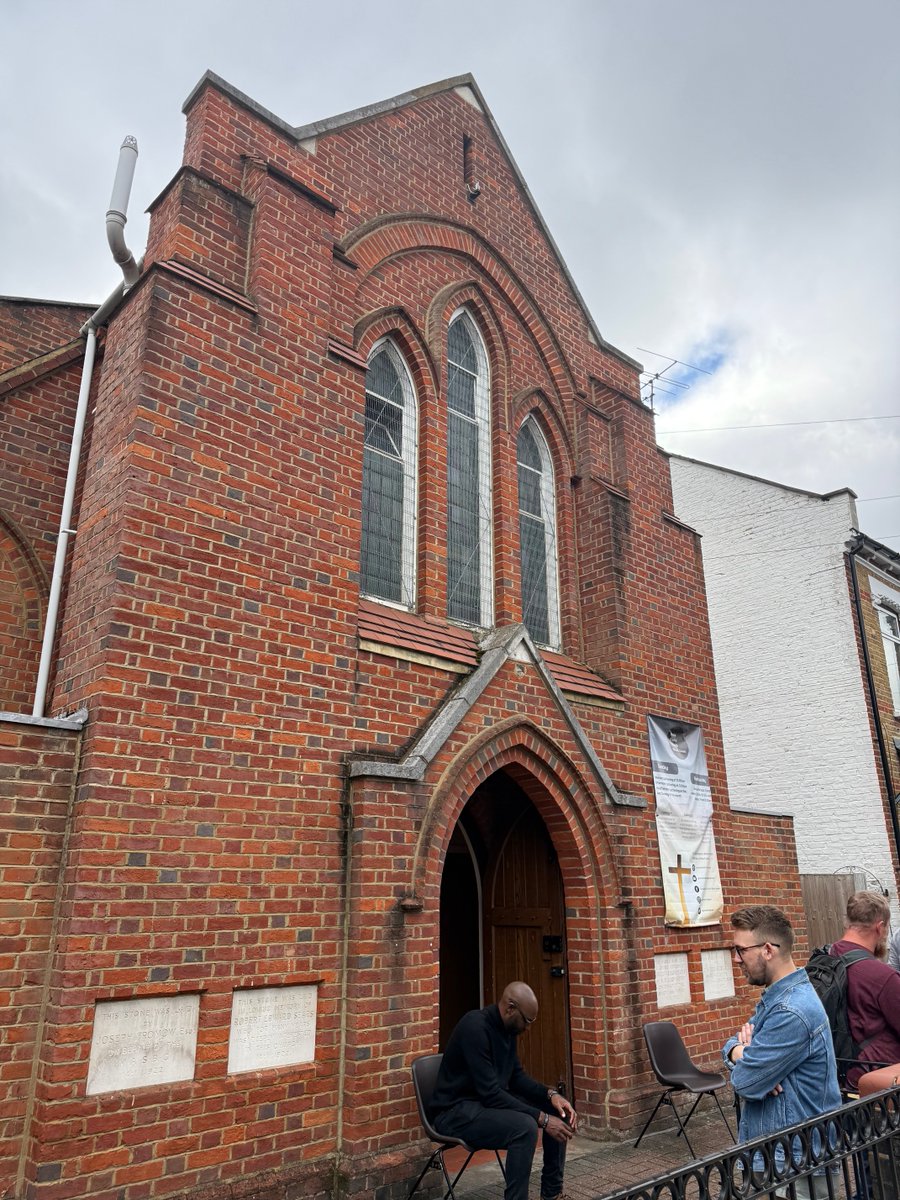 WillyRice's tweet photo. Preaching this morning at Grace Baptist in London. This church has planted more than 25 churches throughout London. https://t.co/ERZfWd4iA1