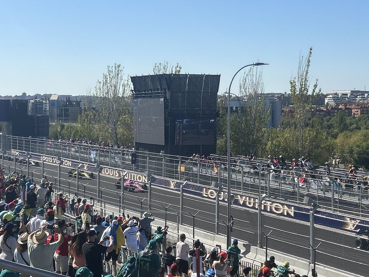 gallegobalseiro's tweet photo. Salida de la F2 en #madring 
Viva el #motorsport https://t.co/YcIwRcWdPo