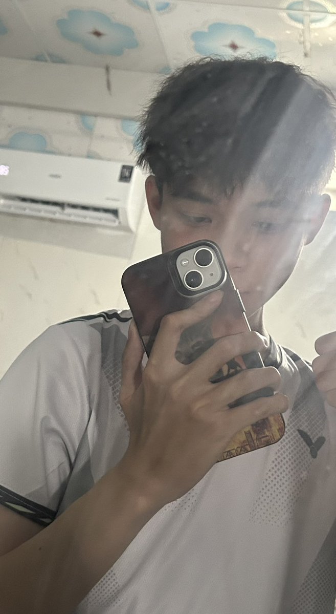 MintisMe_ox's tweet photo. @Trung262626 Ok chưa khổ quá, vừa bị mất acc không biết thì đừng nói nha ní :))) https://t.co/LMwz0hpcBV