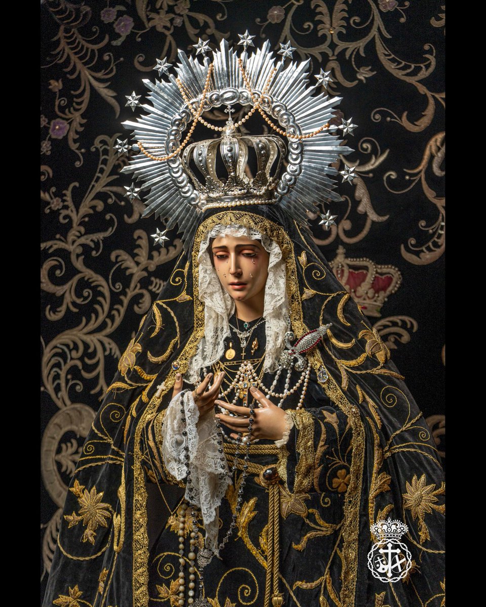albertopotaxie's tweet photo. La diferencia es de poco mas de un año, algo está ocurriendo en la Misericordia que está saliendo MUY bien https://t.co/FrB6KcGbI2