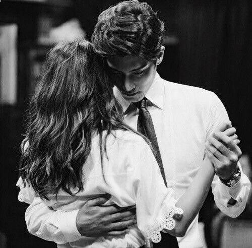 Dylandapoet's tweet photo. Some people are so deeply etched in us,
even silence carries their name… https://t.co/LtqVoqvSCF