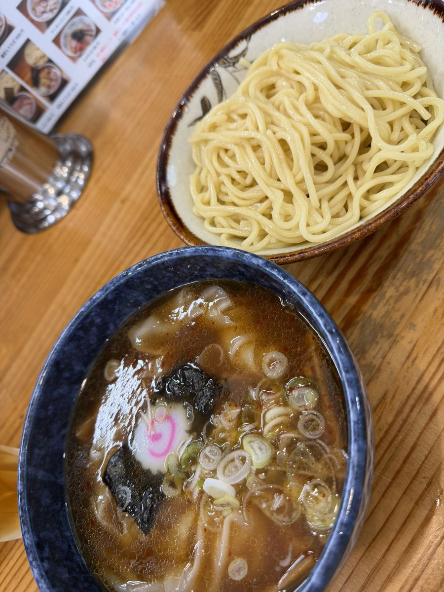 Passofsunao's tweet photo. 中華そばなりたや(板橋区役所)もりそばワンタントッピング。甘辛酸バランスがよく、大勝軒系のど真ん中もりそば食べたい時はここだな。トッピングもボリューミーで最高だった。
#中華そばなりたや https://t.co/BMcWPl6h9c