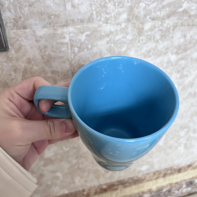 MalorieMickley's tweet photo. Just finished this cute hand-painted ceramic mug ! Hand-glazed with sky blue + tiny stars, it’s perfect for morning coffee. Nothing beats handmade, right https://t.co/e6AM7IkkNX