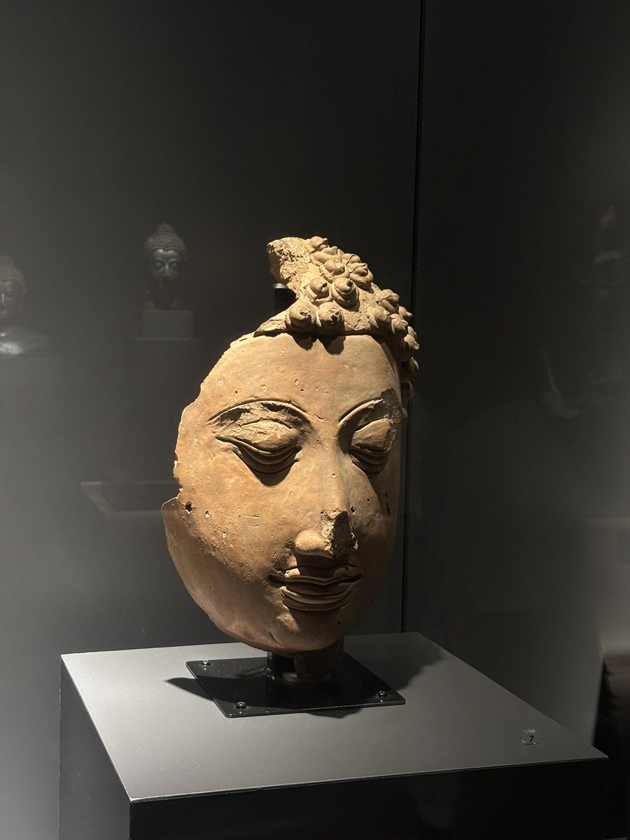 iamnyx_sr's tweet photo. 📍National Museum Bangkok https://t.co/ojSfMe8cCq
