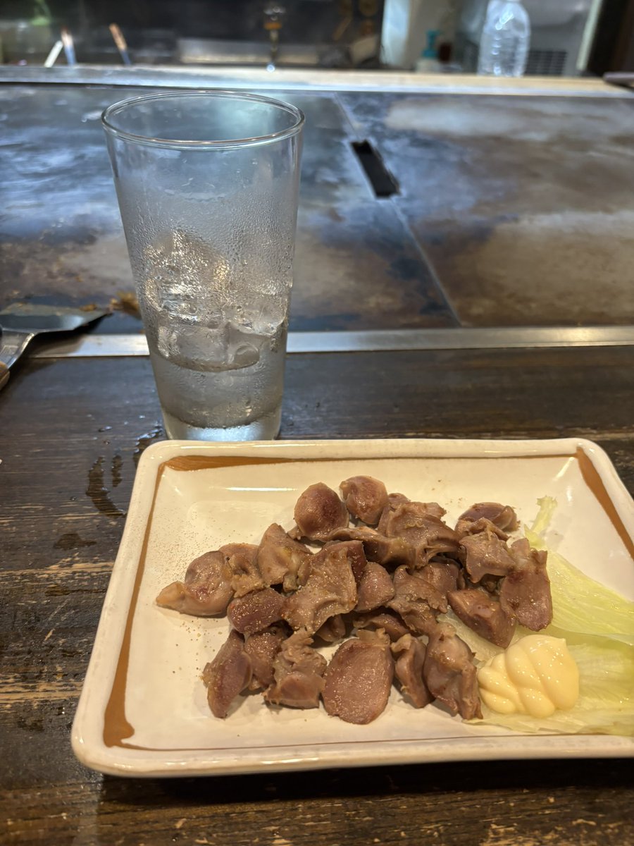 tinpan1102's tweet photo. 昨日行ったお好み焼きもんじゃ店かなり良かった…また行きたい https://t.co/3WQjEBpktO