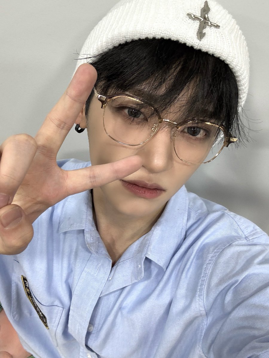 WHIB_ON's tweet photo. Blue 💙

#WHIB #휘브 #JAEHA #재하 https://t.co/hX9YBZJq4F