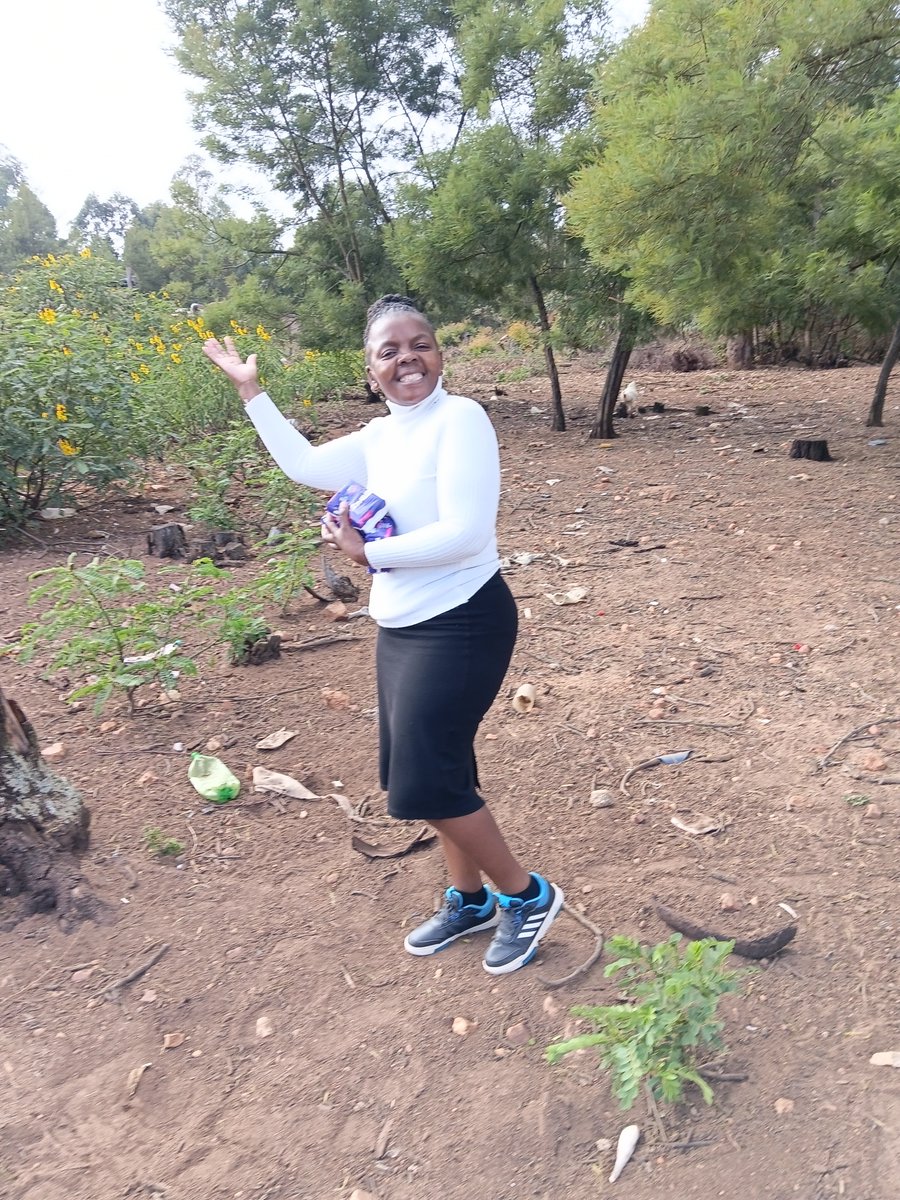 nomcebo_mkhali's tweet photo. Imagine being told "go and eat banana", "you are illiterate", "you don't know what you are doing"...
All because I am a WOMAN and I talk about PERIODS openly a natural call for WOMEN and GIRLS 
Give a little kindness today https://t.co/oh5jJIlApR