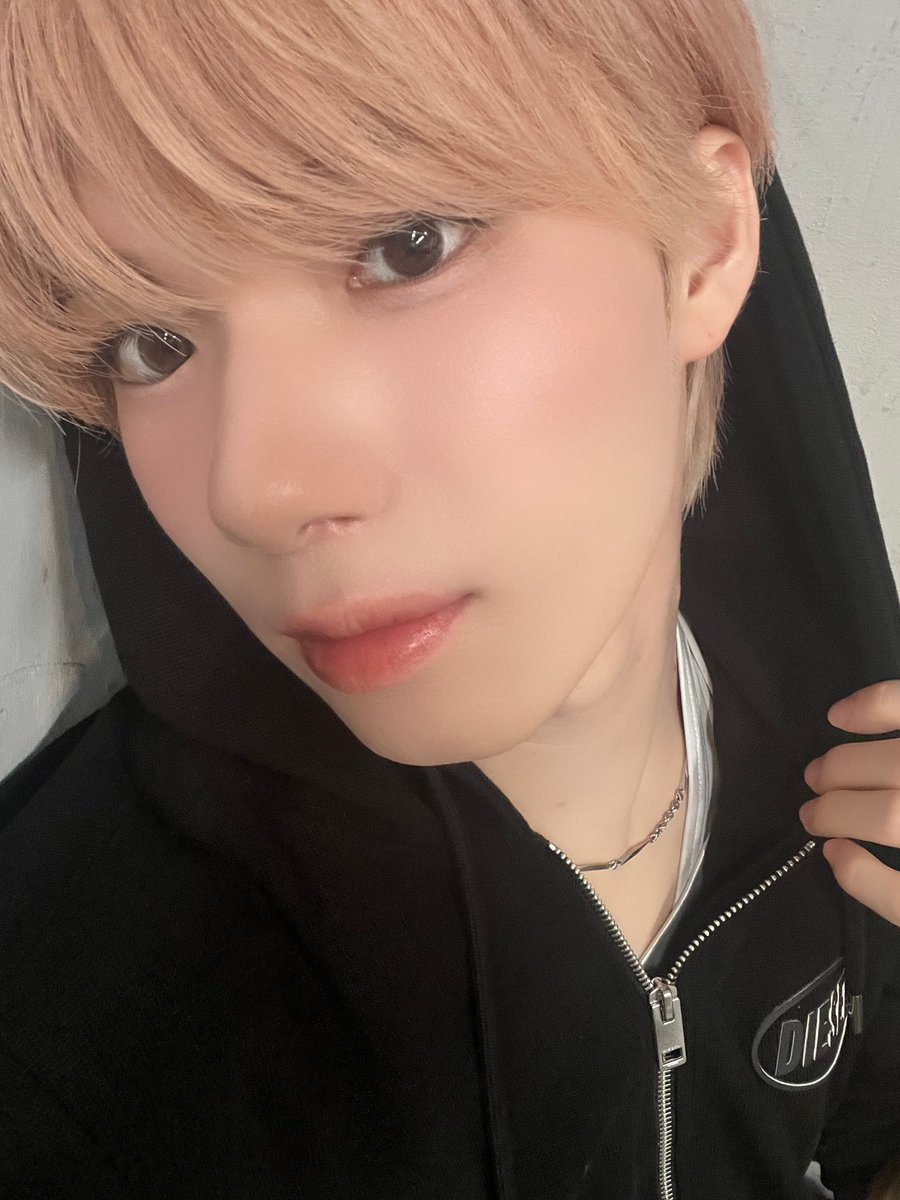 ooyouus's tweet photo. 내애기복숭아 따랑햄….🍑💕💕💕💕 https://t.co/wCFXWYFMeU