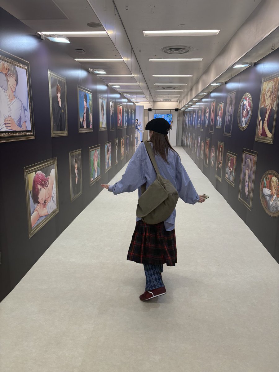 karen_s1216's tweet photo. 『ドラッグ王子とマトリ姫』＆『スタンドマイヒーローズ』アニバーサリーフェス

お邪魔させていただきました。

これまでの歩みと、そしてこれからへの想い。
愛に溢れる素敵な空間でした。

ドラマト11周年、スタマイ10周年。
本当におめでとうございます！！

#アニバフェス https://t.co/fSsDCeYkai