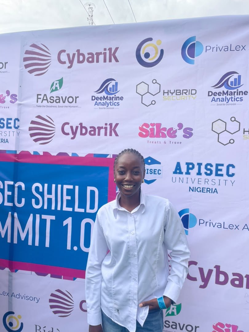 Becca_cyber's tweet photo. A good time was had ☺️
@ireteeh @APIsecUNigeria @CybarikGlobal
#APIShieldsummit #TeamApex https://t.co/uXTyvFQmOd