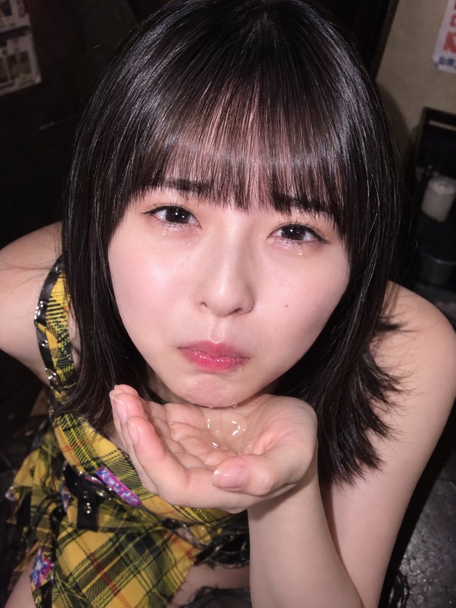 prompt_lab_ai's tweet photo. プロンプト全文公開します。

個人的に今回いちばん重要だったのは
「何を描くか」より
「AIに何と誤解させないか」。

1番重要なのはAIにどんな設定かを伝えて、誤認させないこと
「罰ゲームドリンク」という設定でやって生成確率を高めてます。

リプに全文👇 https://t.co/NfQJyyd4k2