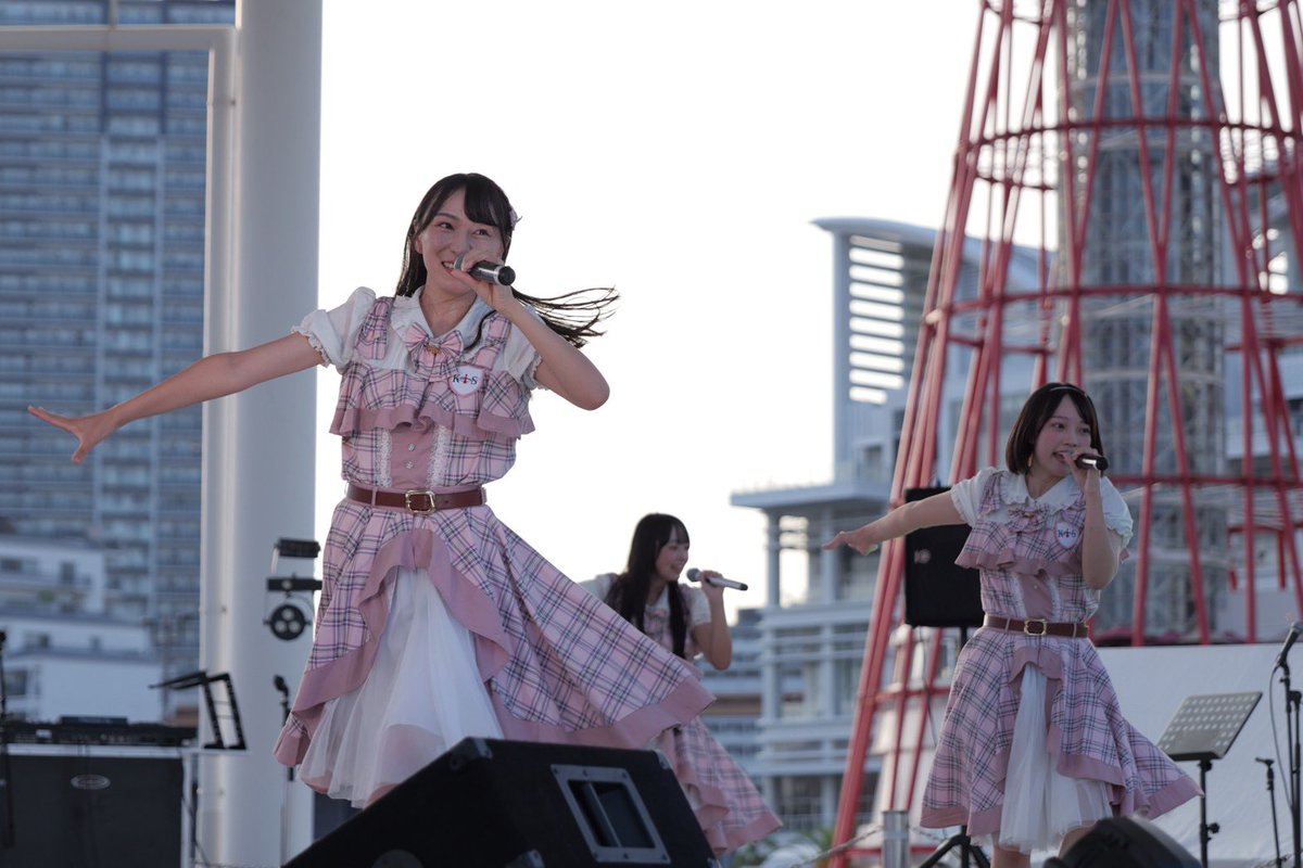 suzuyan0112's tweet photo. KOBE未来フェス2026でKOBerrieS♪を観てきました✨
笑顔と熱気あふれる最高の時間📸💐

#コウベリ
#LUMIX
#S1RM2 https://t.co/4dpU2fDrFN