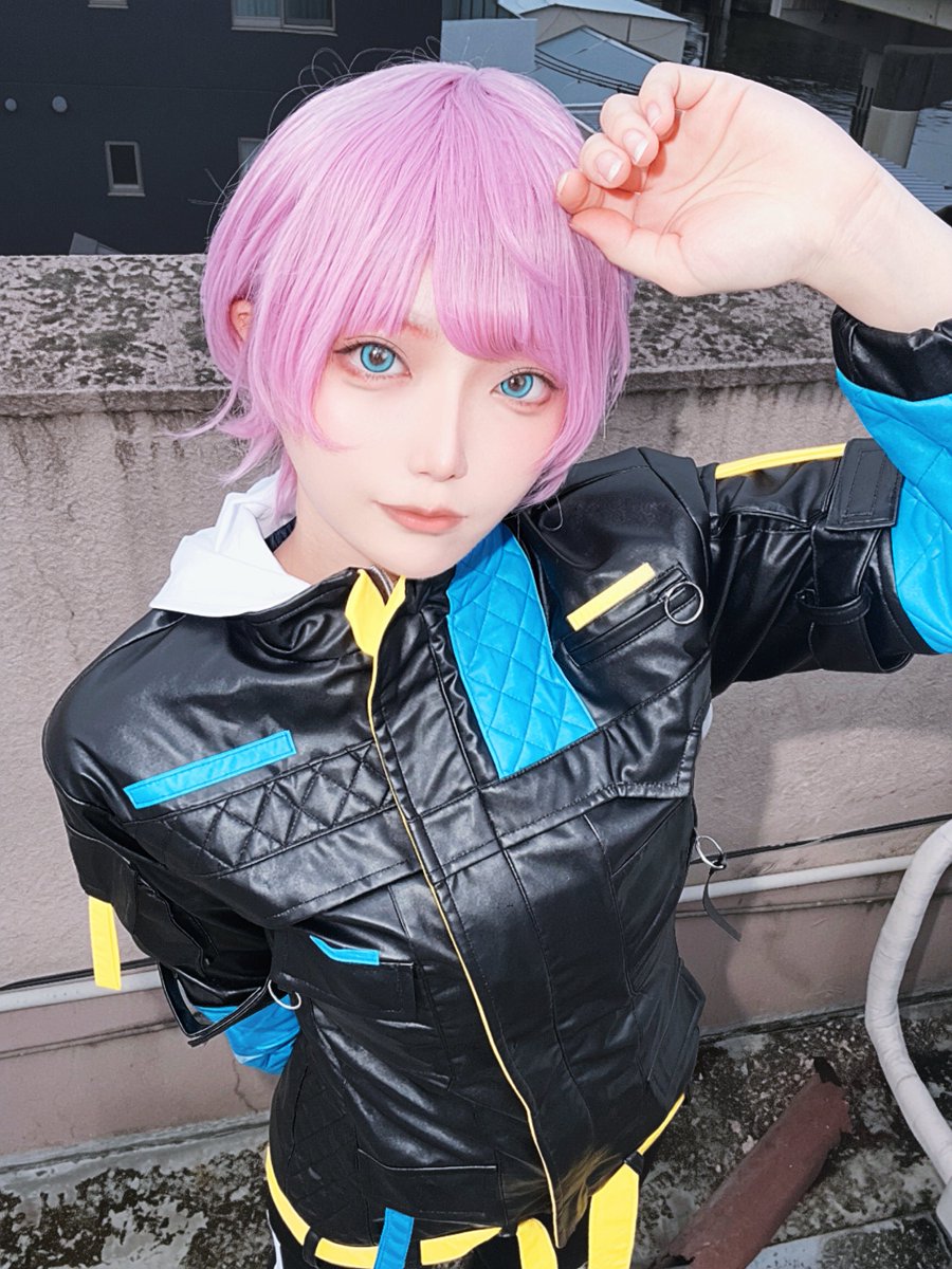 no_si_o1's tweet photo. ※cos🌆
3着目のパーカー衣装〜！ https://t.co/ji8pnRaITk