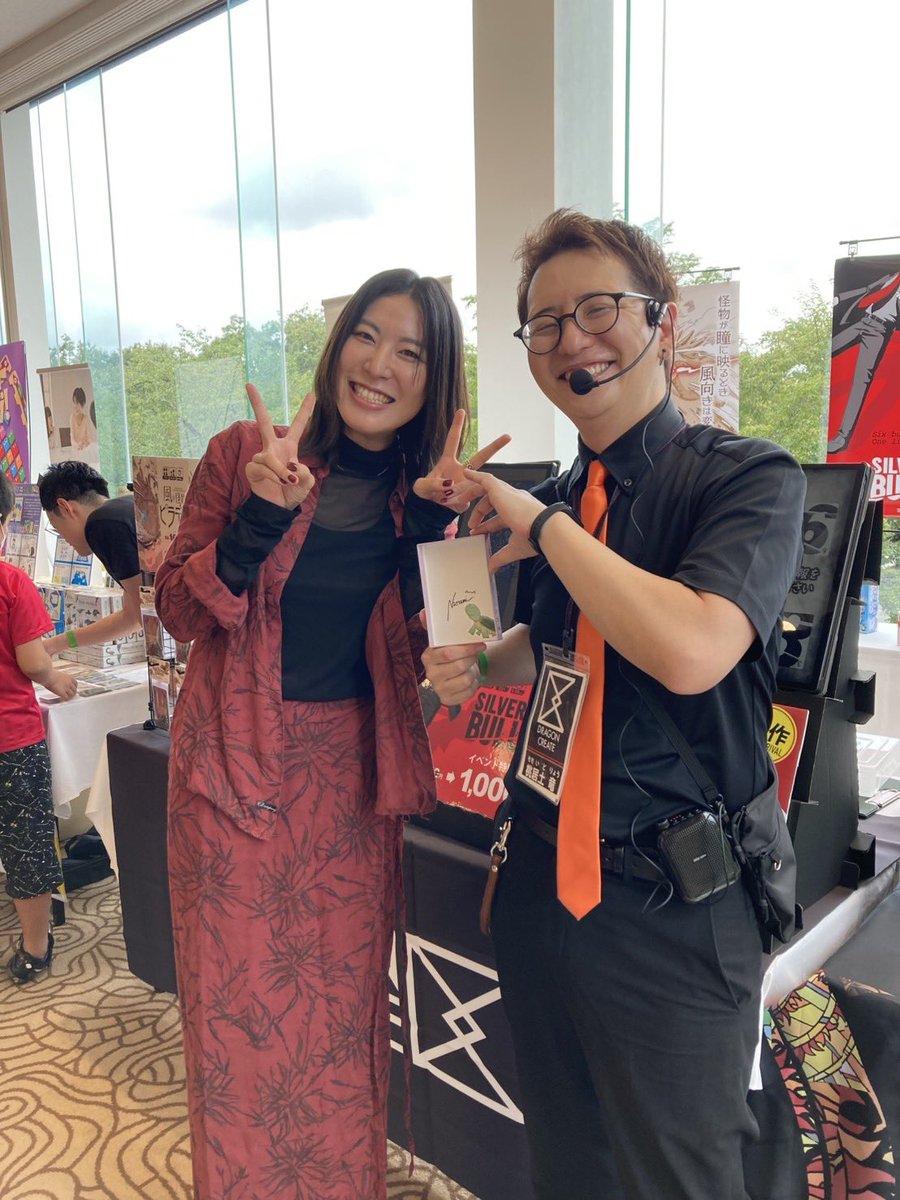 natsu66964508's tweet photo. 人生初の！サインを書かせていただきました✍️✨嬉しい〜〜桃居土さんありがとうございます☺️
@DragonCreate_X

#ボードゲーム大祭 https://t.co/hzI8ZQ4TB1