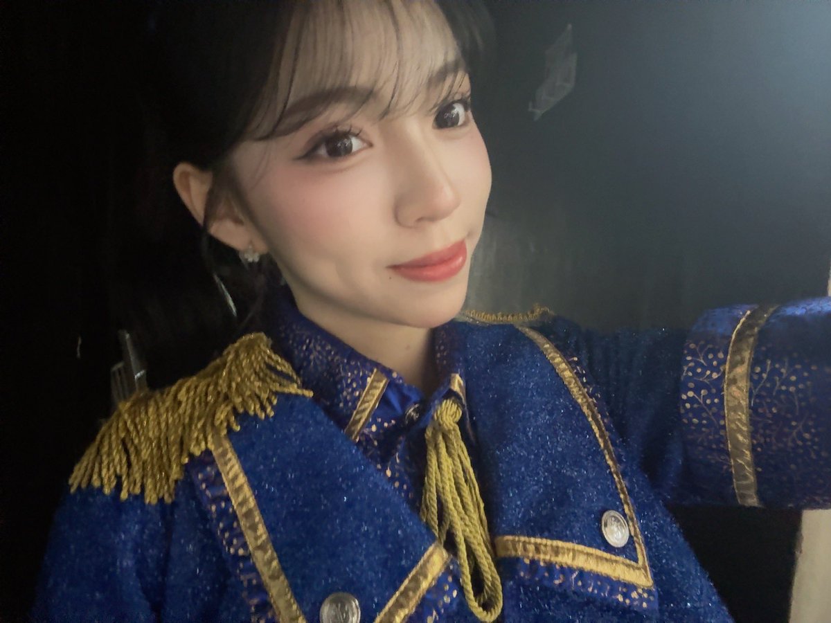Aralie_JKT48's tweet photo. SORE OLLL, TERIMA KASIH BANYAK UNTUK RAMUNE HARI INI! SENANG SEKALI BISA MENGHABISKAN WEEKEND BERSAMA KALIAN 🫪🫶🏻 happy sunday ya!!! kalian rencananya mau ngapain setelah ini? jangan lupa makan malam ya nanti!!! sambil live ga nih nanti malam? https://t.co/VhTaUUlCyx