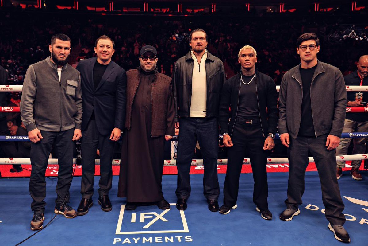 billyboxing2's tweet photo. How was this allowed to happen! #boxing https://t.co/cehVbJmoPZ