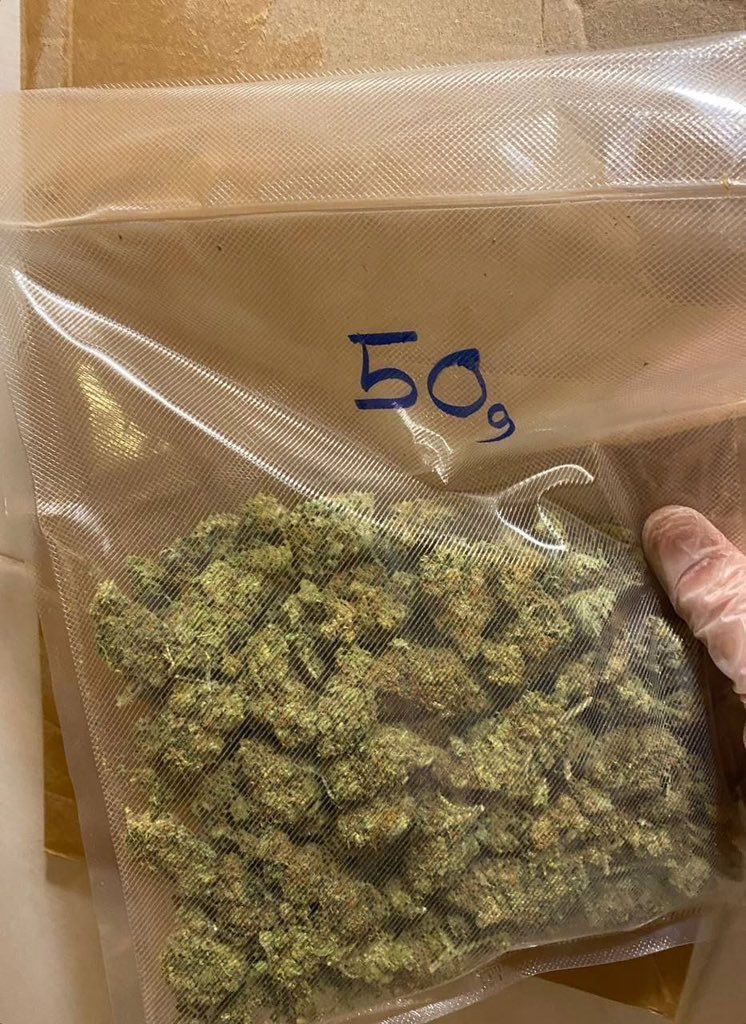 Swiftbudz1's tweet photo. Weed Worthing, Hove, Brighton, Lewes, Eastbourne, Hastings, Bexhill, Battle, Rye, Tenterden, Ashford, Canterbury, Folkestone, Dover, Deal, Sandwich, Ramsgate, Margate, Broadstairs, Whitstable, Herne Bay, Faversham, Sittingbourne, Maidstone, Tonbridge, Tunbridge Wells https://t.co/VVYZLU5EJ5