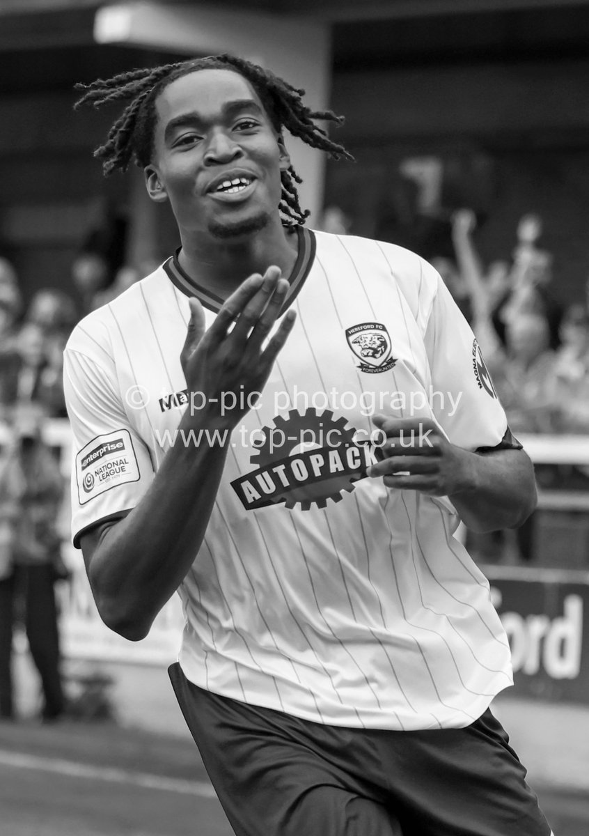 toppiccouk's tweet photo. (2/2) @HerefordFC 6 v 0 @SouthShieldsFC in the @NL_Enterprise on 12/9/26 #freelance #sports #photographer all images copyright #getintouch for use, prints, event booking - https://t.co/PqtCBv23dS https://t.co/y3l0VCrEwk