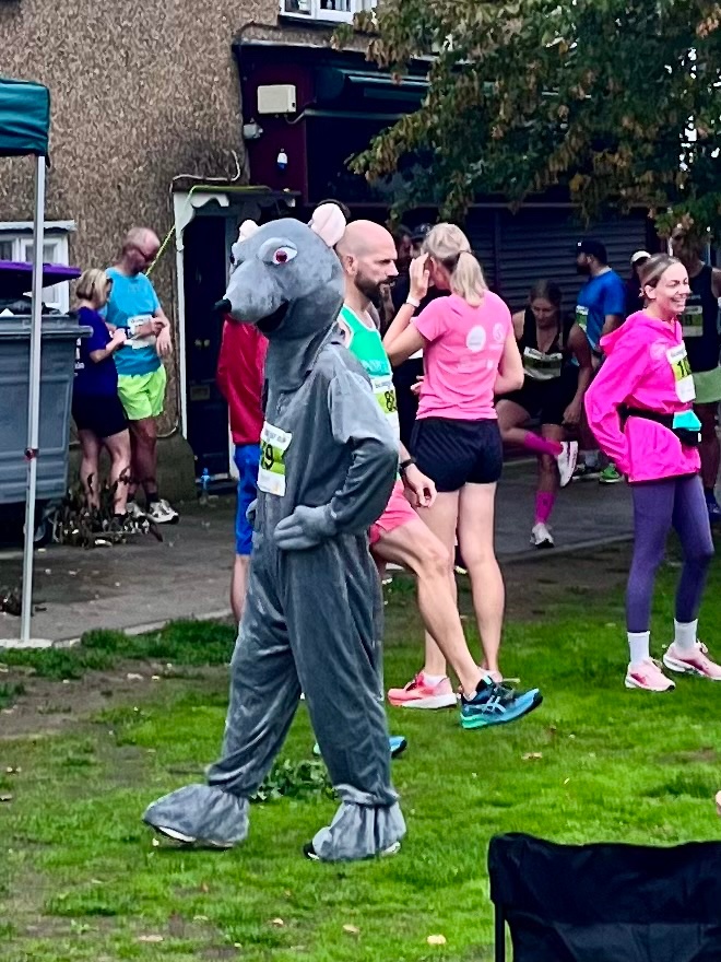 StopStartRun's tweet photo. Love the #Baldock 5k Rat Race,  great community run raise funds for hospice care. Mud, tunnels, hills and fields. Glad it’s back for 2026! 🏃‍♂️…. Yeah I beat the rat https://t.co/FlFpXhcnXK