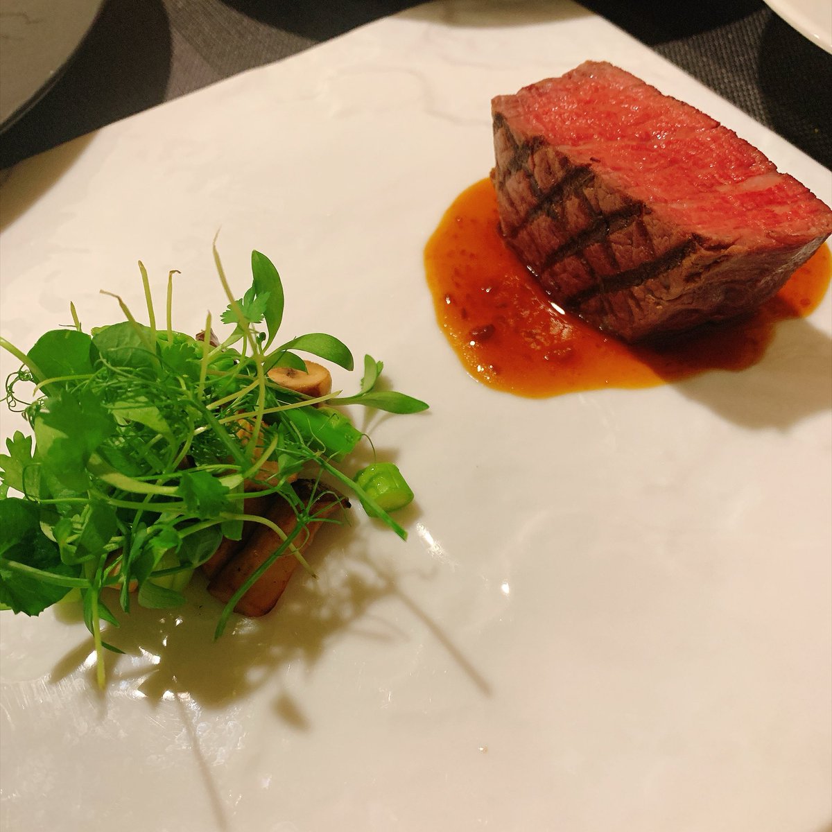 4nm4's tweet photo. いいお肉食べると元気になる🥩 https://t.co/bwc8lu1jGo
