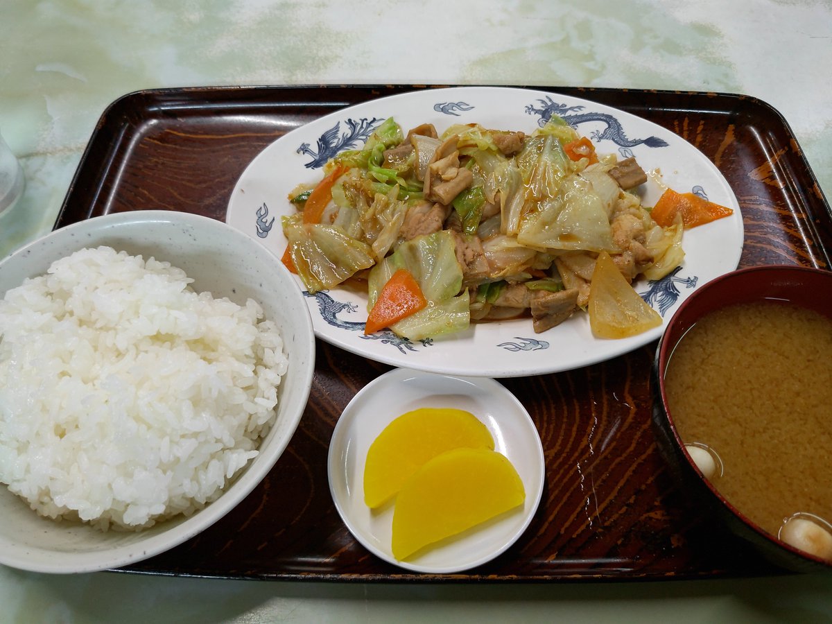 jusanya's tweet photo. 帰りは郡山までガソリン保たないから、給油のために二本松で高速降りたついでに、早い夕食をバイパスドライブインで食べてきた。久しぶりのスタミナ定食。 https://t.co/hb91vTGtIQ