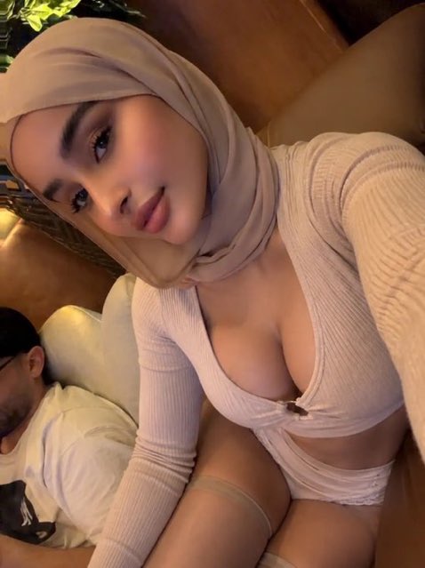 haramjabi's tweet photo. pov you use my link https://t.co/FFEWv1LnA8 to create slutty edits like this of your hijabi sister 😋 https://t.co/tXBPnXW3WE https://t.co/mQlR5rlQbi